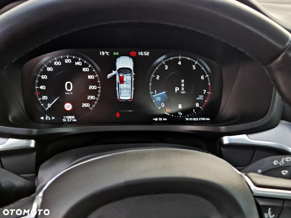 Volvo V60 B3 B DKG Momentum Pro - 30