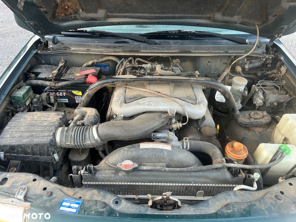 Suzuki Grand Vitara 2.5 V6 - 25