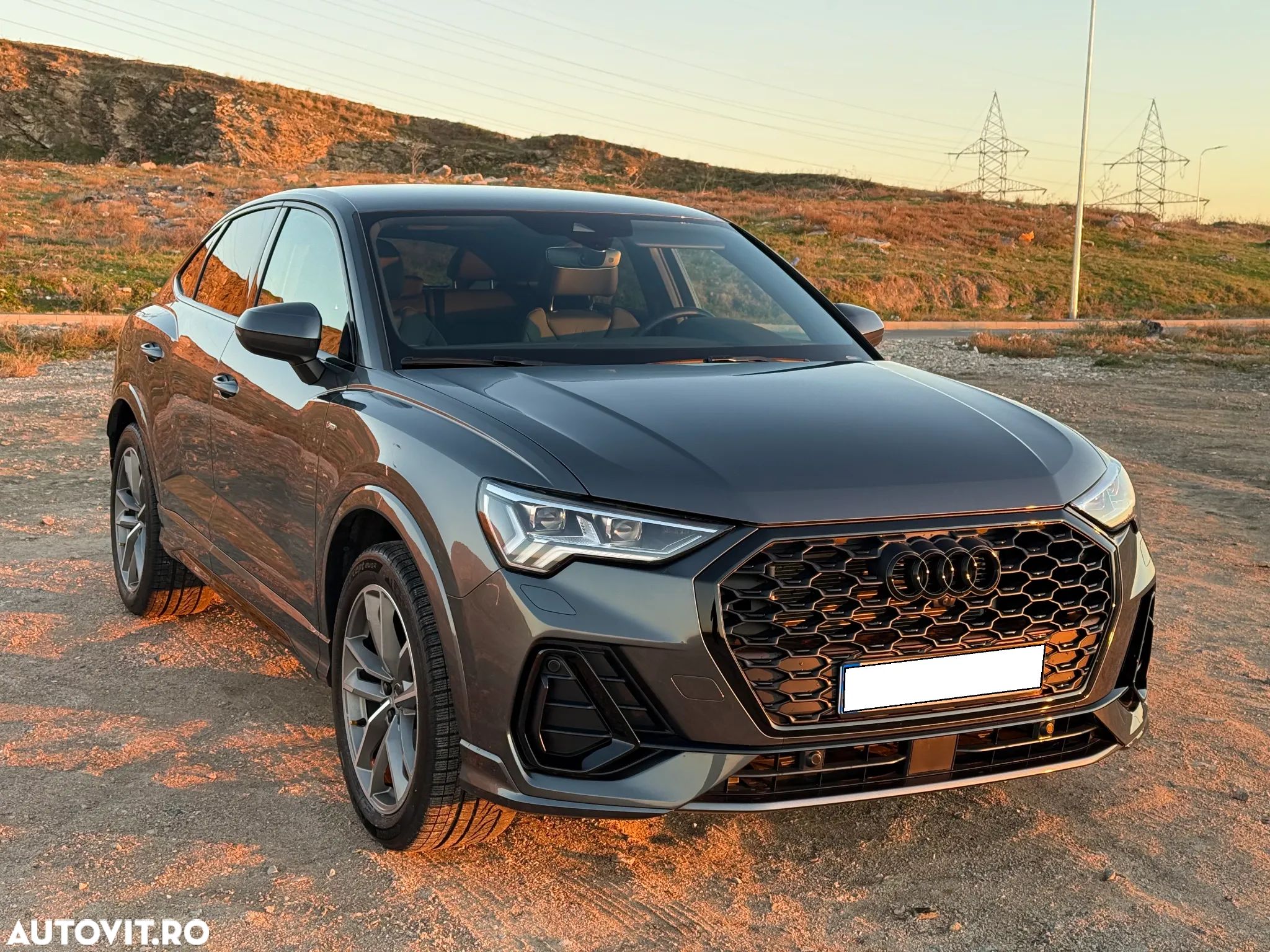 Audi Q3 Sportback 1.5 35 TFSI S tronic S Line - 1
