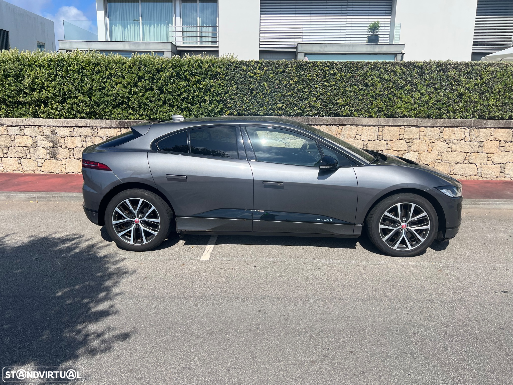 Jaguar I-Pace EV400 AWD First Edition - 12