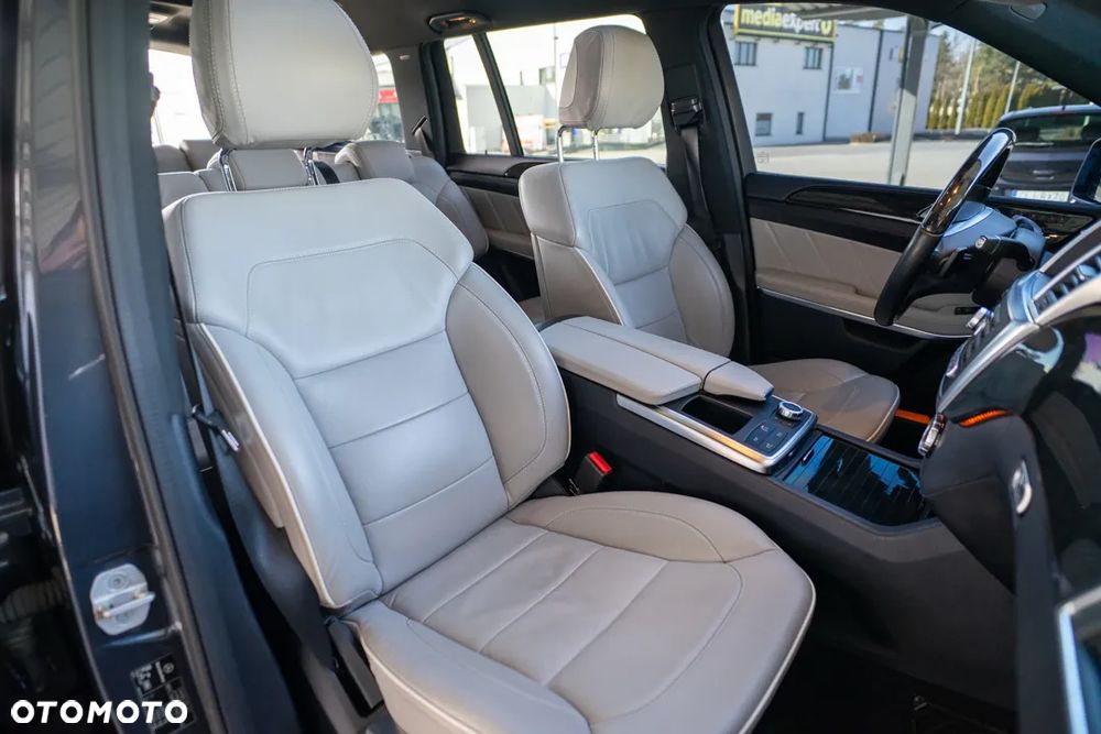 Mercedes-Benz GL 350 BlueTEC 4Matic 7G-TRONIC - 36