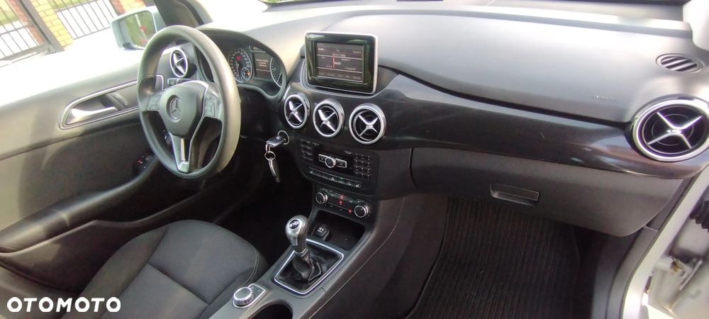 Mercedes-Benz Klasa B 180 CDI (BlueEFFICIENCY) - 5