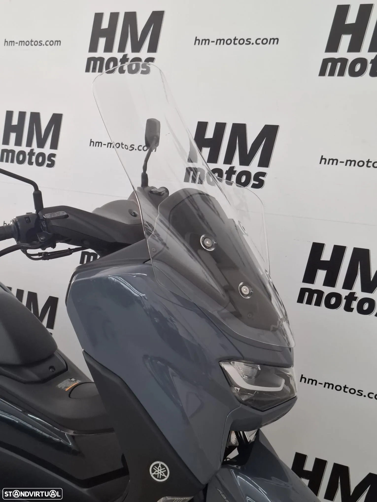 Yamaha NMAX - 11