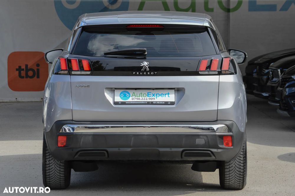 Peugeot 3008 1.5 BlueHDI S&S EAT8 Allure - 15