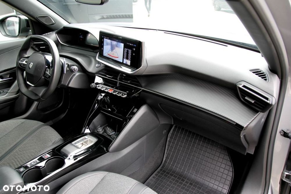 Peugeot 2008 1.2 PureTech Allure S&S EAT8 - 18