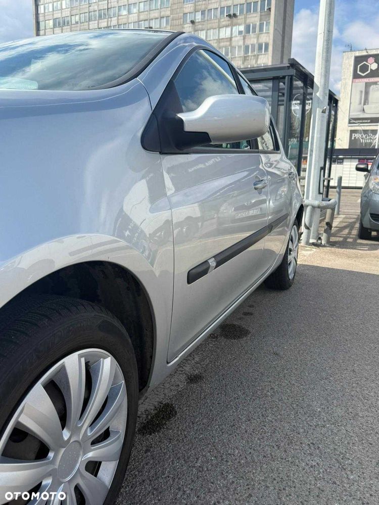 Renault Clio - 7