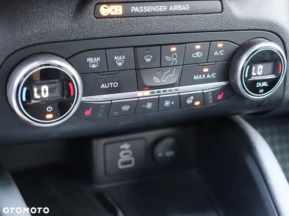 Ford Kuga - 18