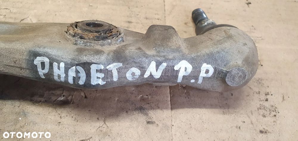 Wahacz prawy przód przedni dolny VW Phaeton 4E0407155D - 8