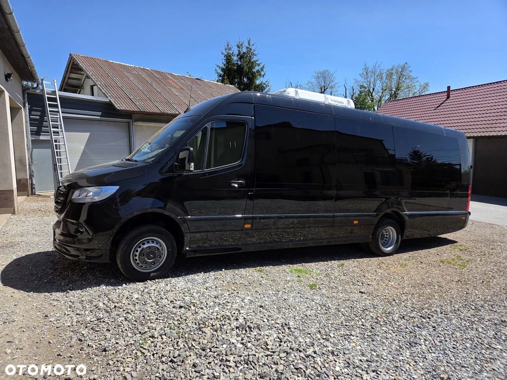 Mercedes-Benz Sprinter - 4