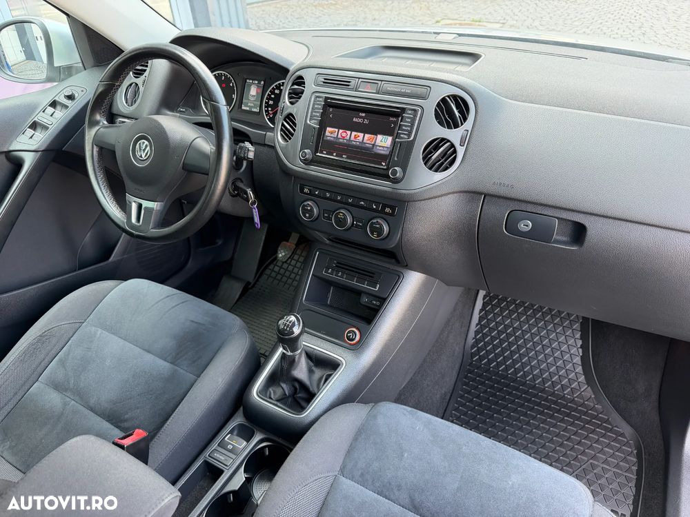 Volkswagen Tiguan 2.0 TDI SCR BlueMotion Technology Sport & Style - 6