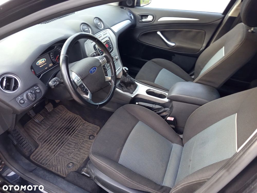 Ford Mondeo - 7