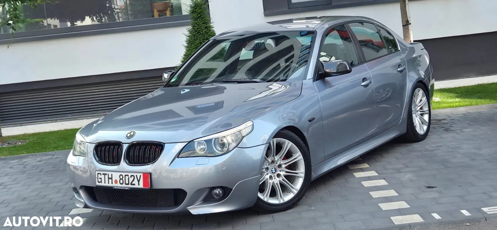 BMW Seria 5 525d - 11