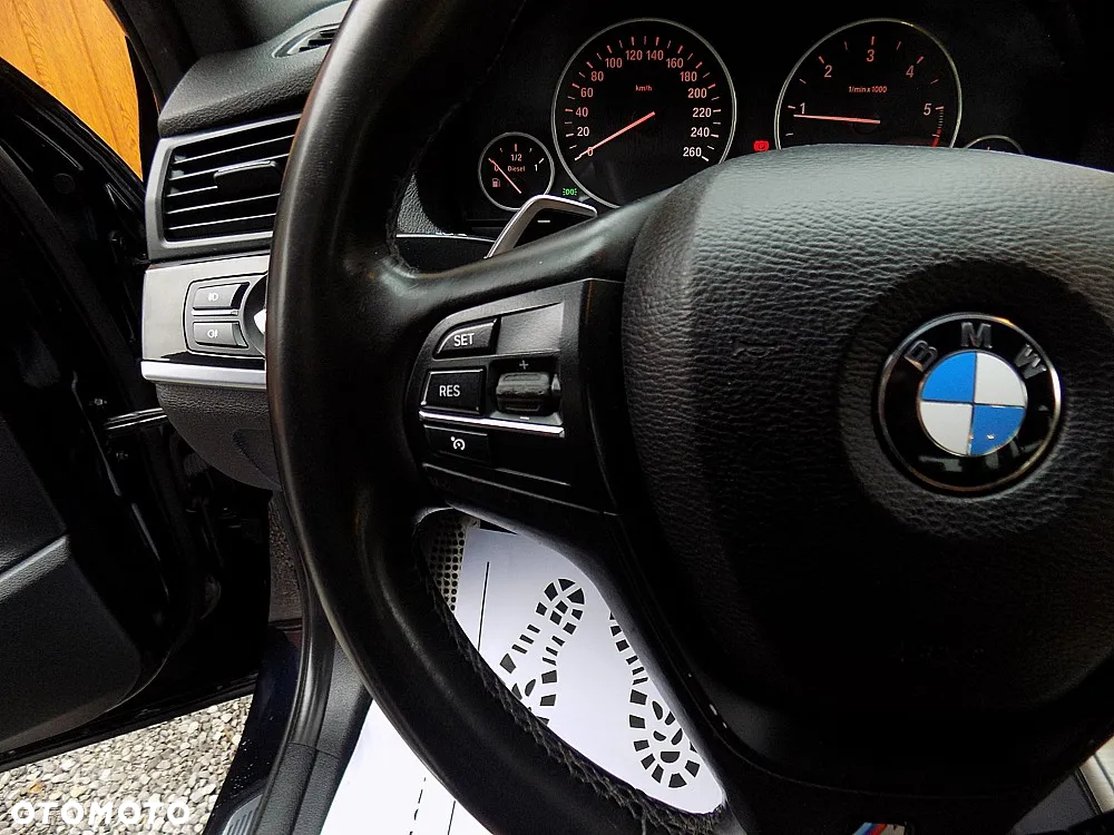 BMW X3 sDrive18d - 14