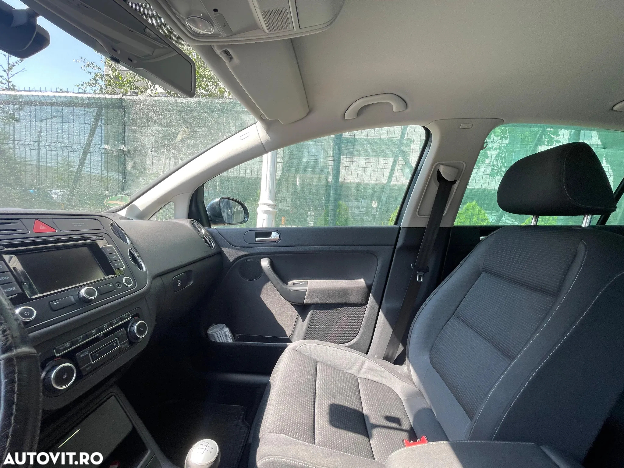 Volkswagen Golf Plus 1.9 TDI Comfortline DPF - 14