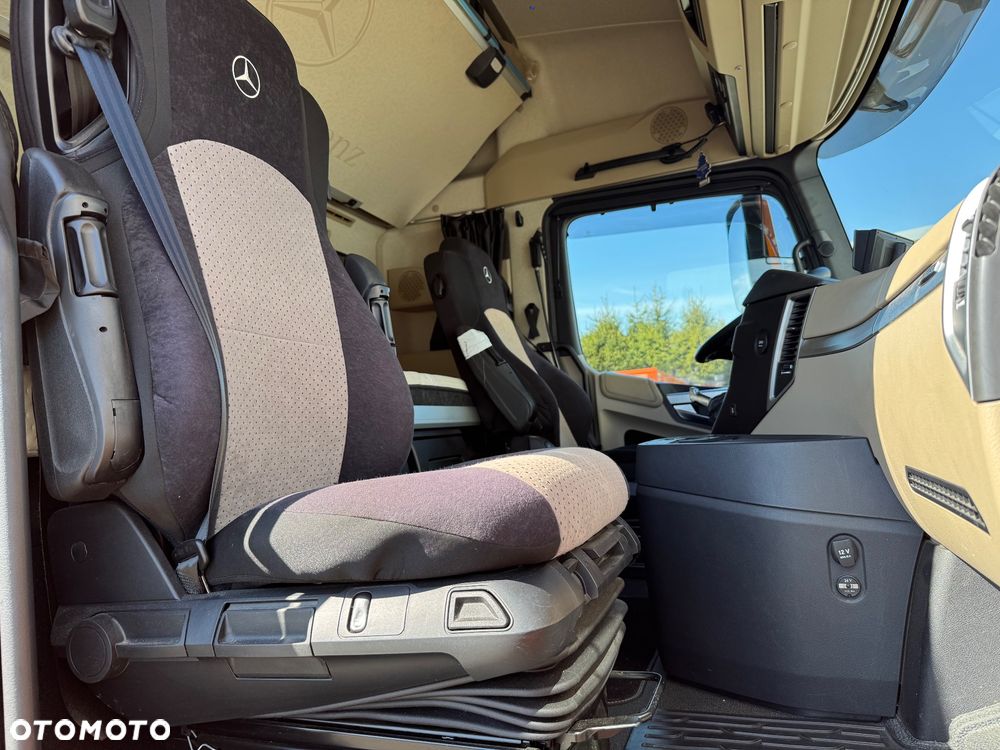 Mercedes-Benz Actros - 31