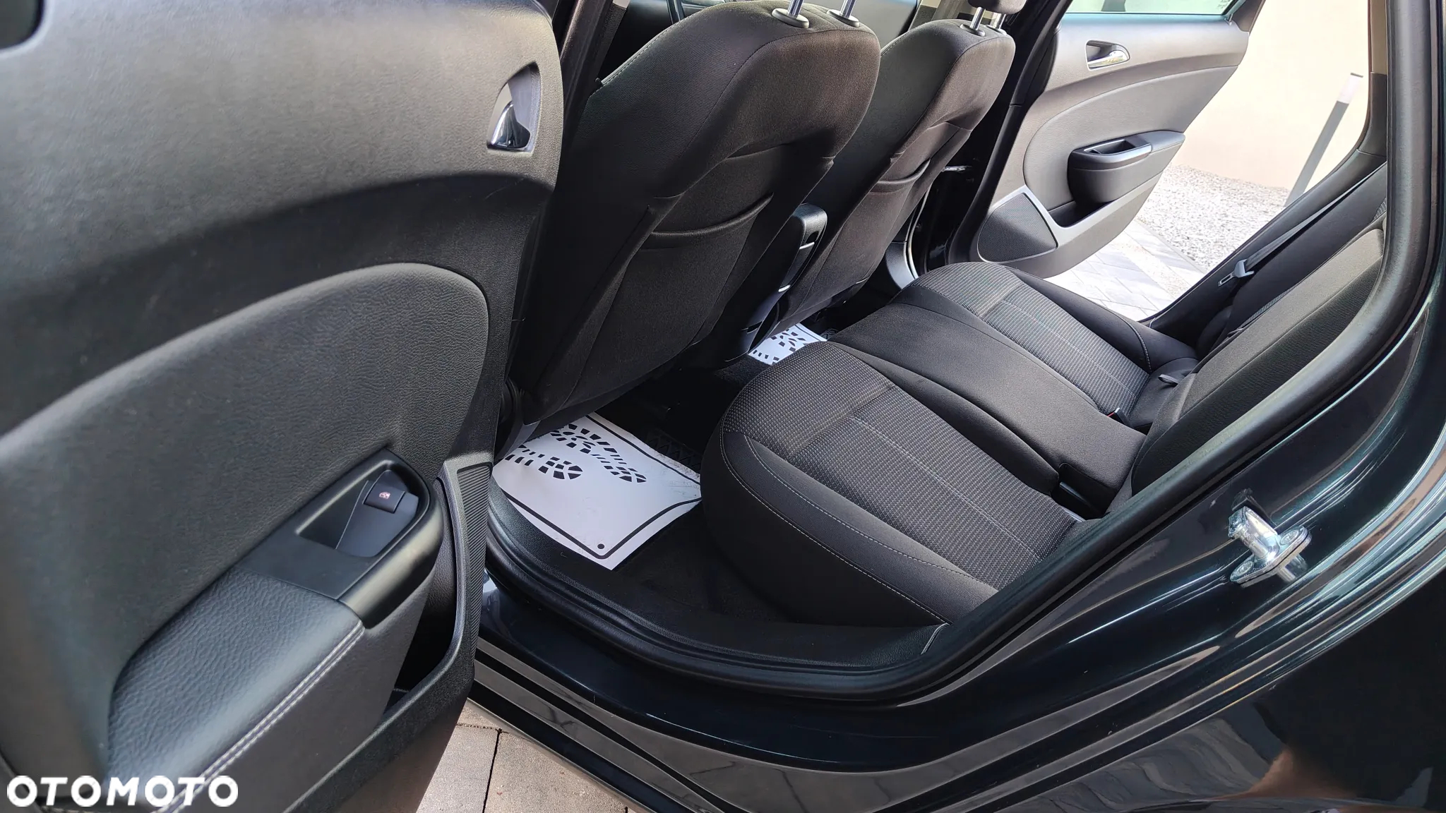 Opel Astra 1.4 Turbo Exklusiv - 29