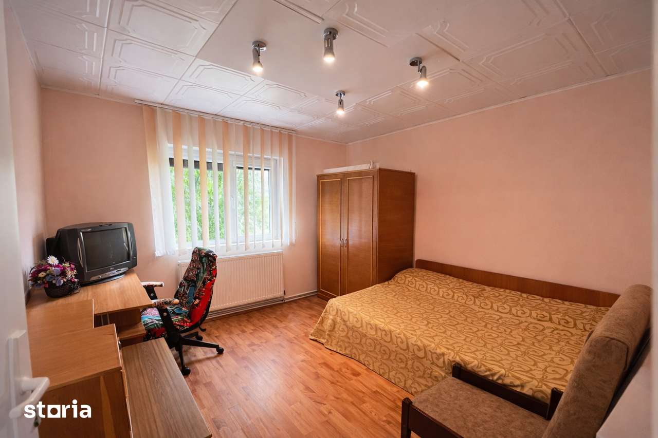 Apartament 3 camere decomandat, et. 2/4, centrală , mobilat,Drăgășani — fotografia 3