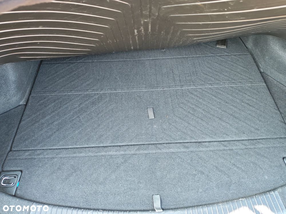 Hyundai i30 blue Kombi 1.6 CRDi Passion - 15