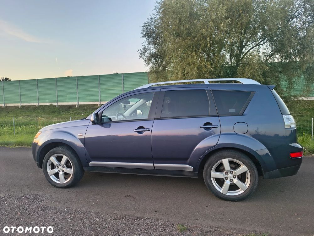 Mitsubishi Outlander 2.4 4WD Intense - 4