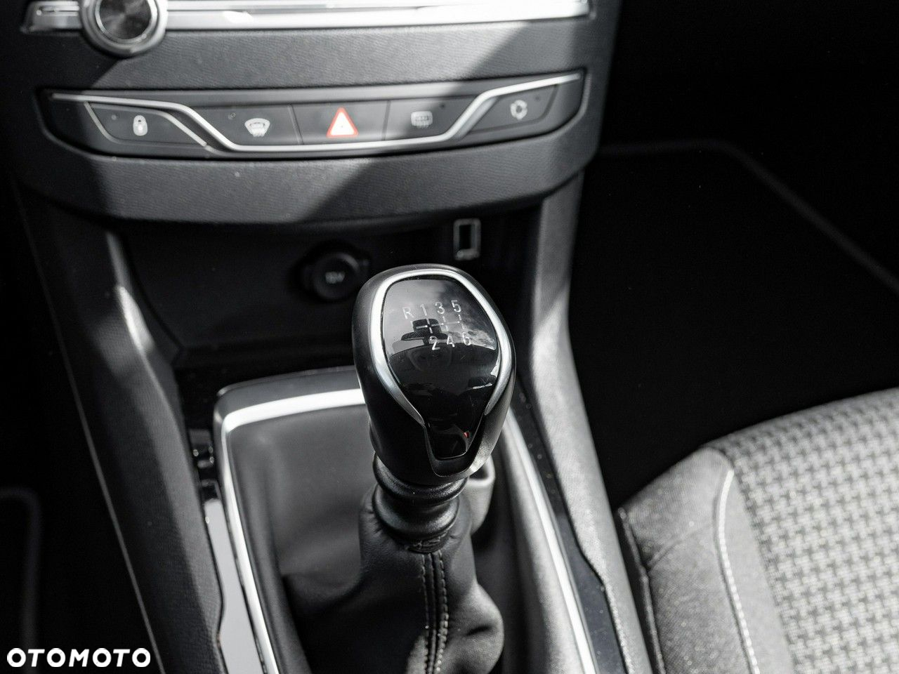 Peugeot 308 1.5 BlueHDi Active Pack S&S - 20