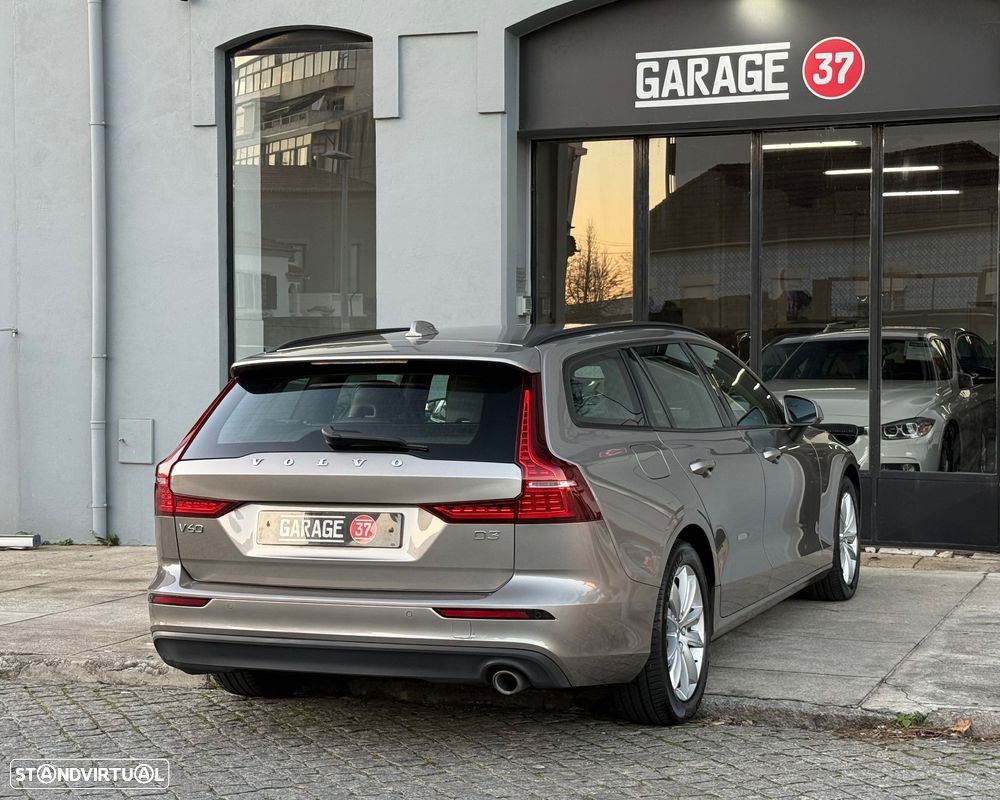 Volvo V60 2.0 D3 Momentum - 8