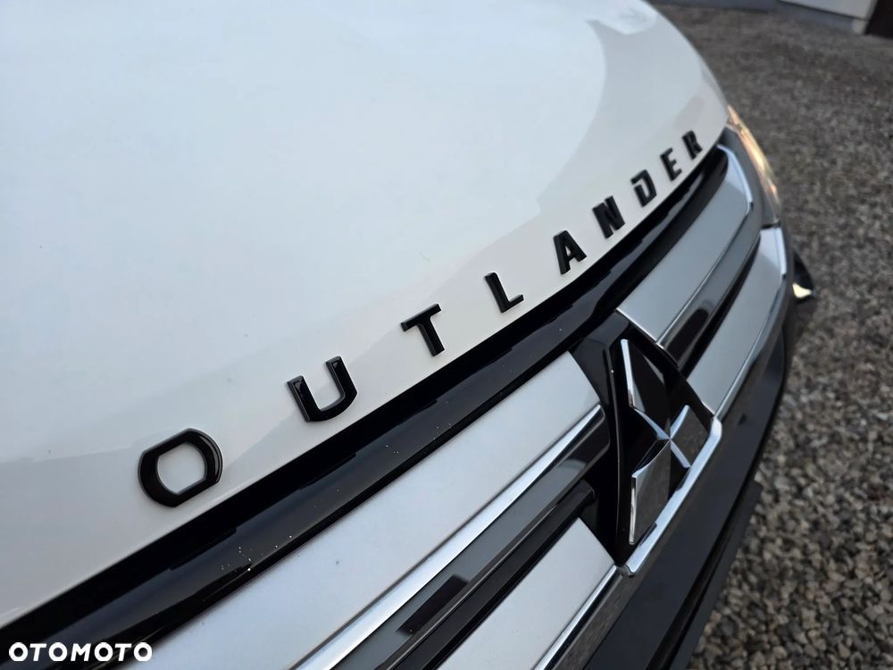 Mitsubishi Outlander 2.0 2WD Diamant Edition - 15