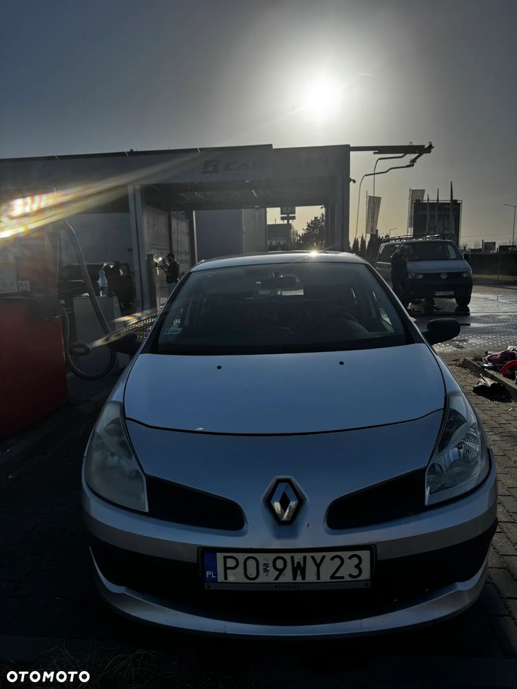 Renault Clio - 2