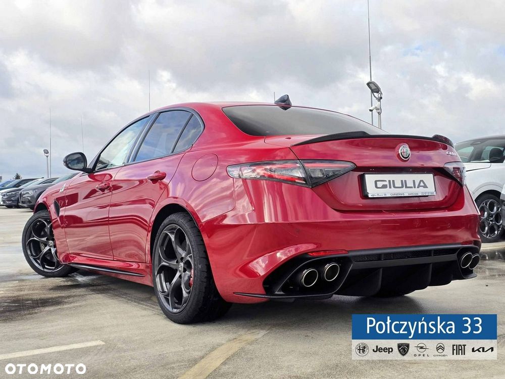 Alfa Romeo Giulia - 9