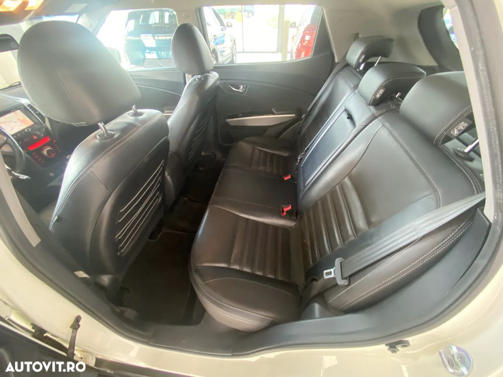 SsangYong Tivoli e-XDi 160 2WD Aut. Sapphire - 8