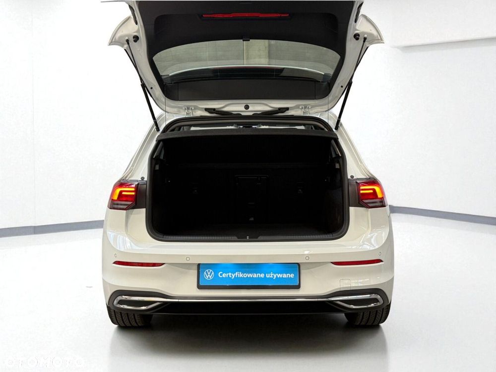 Volkswagen Golf - 11