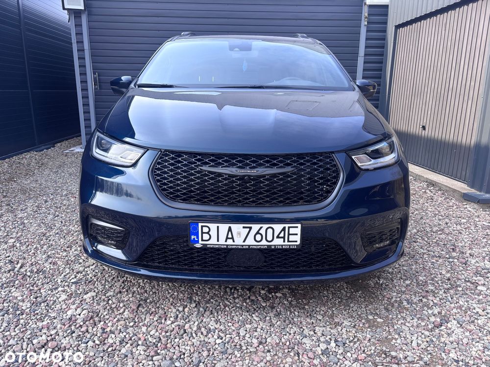 Chrysler Pacifica - 5