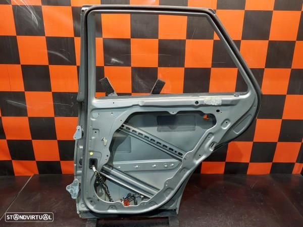 Porta Trás Direita Mercedes-Benz M-Class (W164) - 2