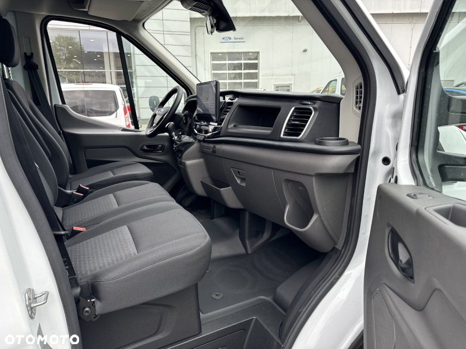 Ford Transit - 28