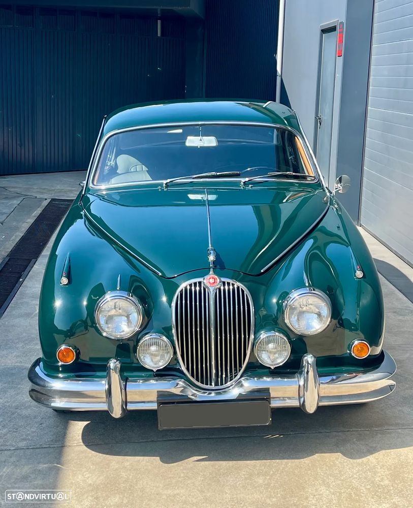 Jaguar MK II - 4