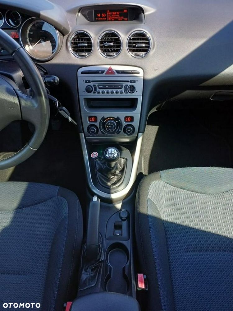 Peugeot 308 120 VTi Premium - 28
