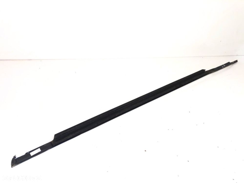 LISTWA ZGARNIAJĄCA PRZÓD PRAWY  BMW 5 (G30, F90) 2016 - 2022 530 e Plug-in-Hybrid 135 kW [184 KM] - 3