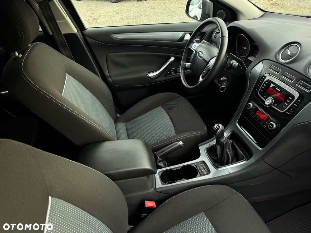 Ford Mondeo 1.6 Titanium - 9