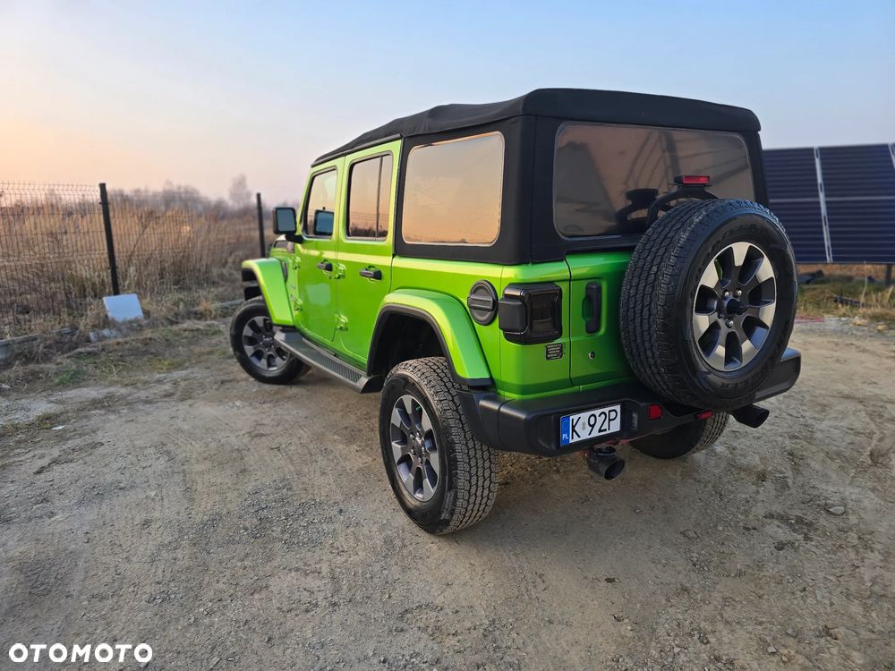 Jeep Wrangler - 8