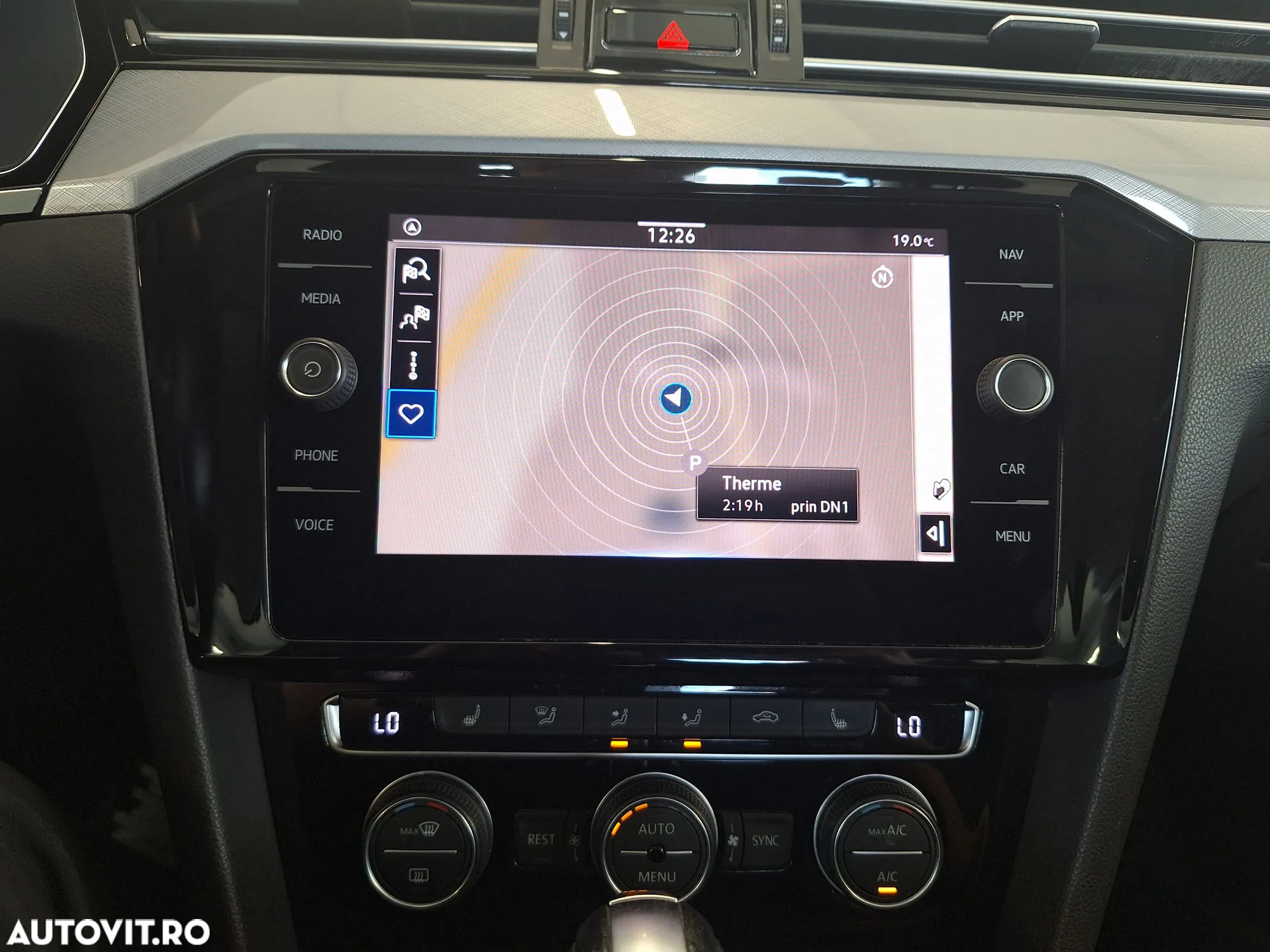 Volkswagen Passat - 16