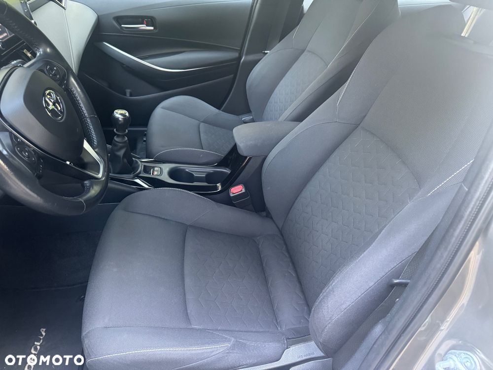 Toyota Corolla - 16