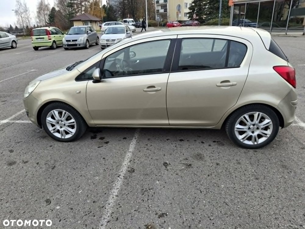 Opel Corsa 1.3 CDTI DPF Cosmo - 3
