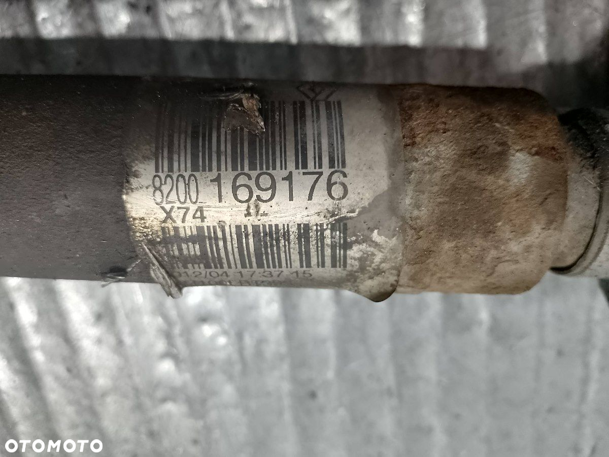 PÓŁOŚ PRAWA PRZÓD RENAULT LAGUNA II 8200169176 1.9 DCI - 6