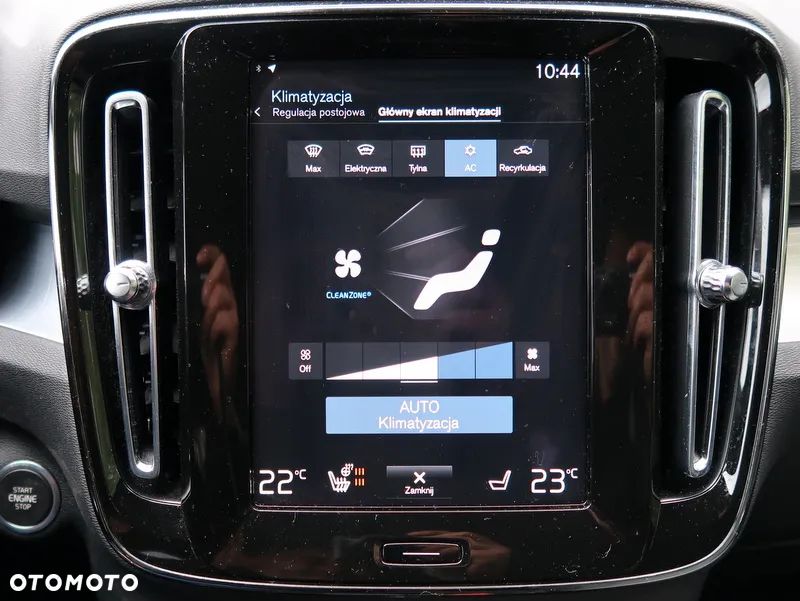 Volvo XC 40 T2 Essential - 24