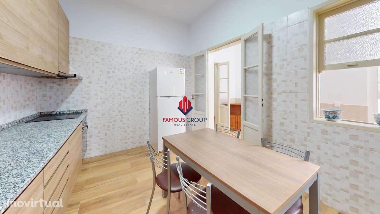 Arrendamento Apartamento T4+1, Renovado no Centro de Portimão - Grande imagem: 2/50
