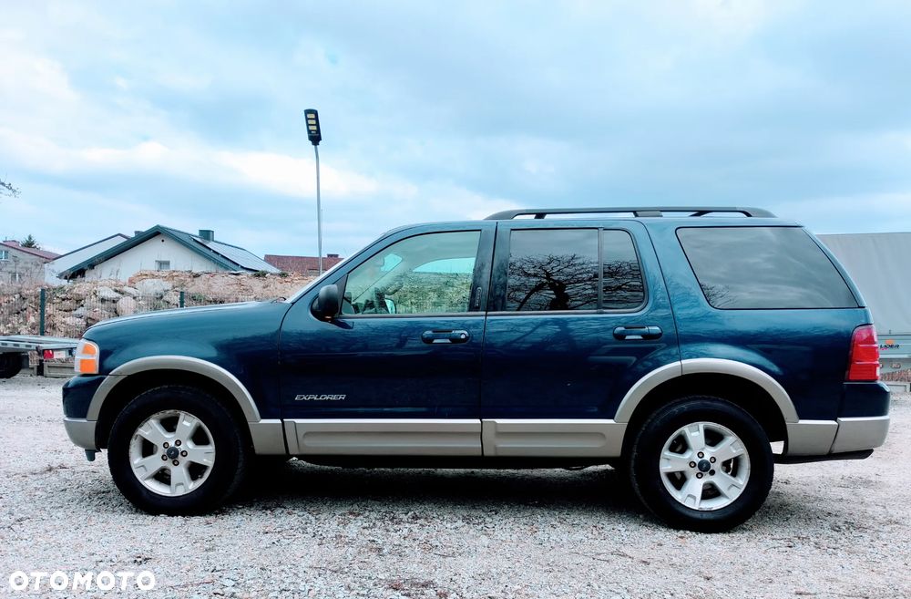 Ford Explorer 4.6 - 5
