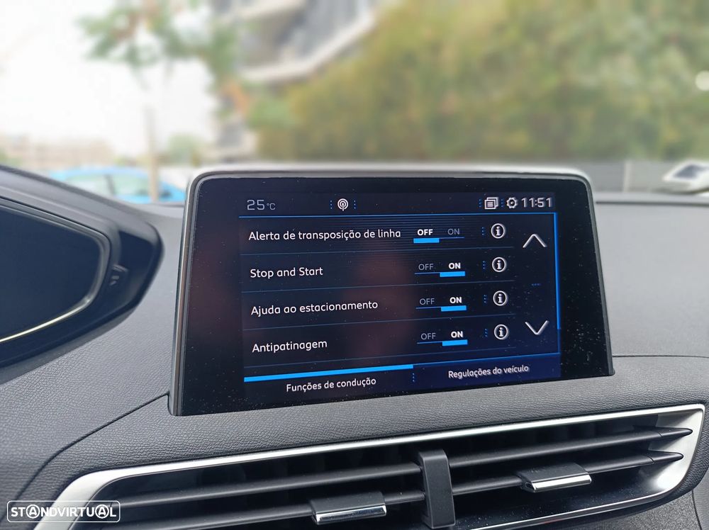 Peugeot 3008 1.5 BlueHDi Allure EAT8 - 19