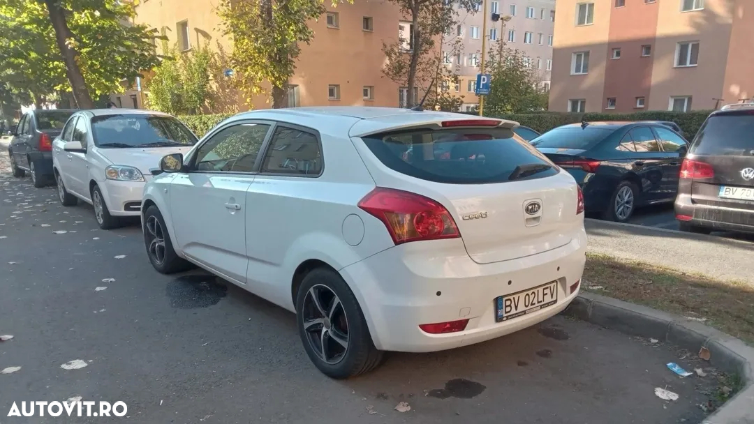 Kia Pro Ceed Cee'd 1.4 GSL City - 3