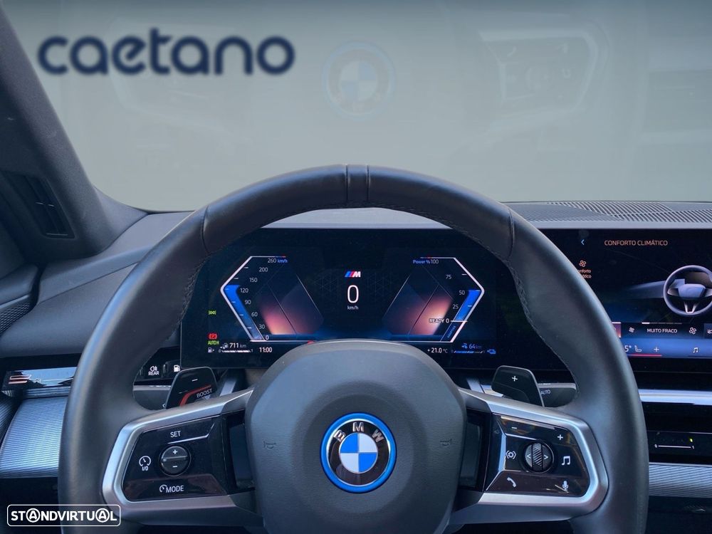 BMW 530 e Pack Desportivo M - 7