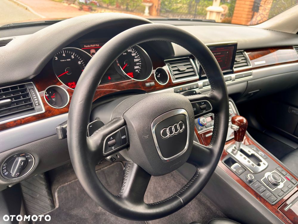 Audi A8 4.2 FSI Quattro - 22