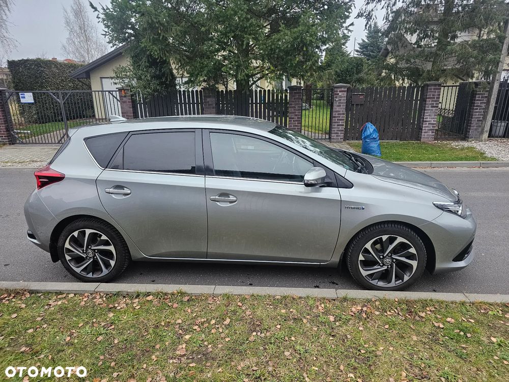 Toyota Auris 1.8 HSD Prestige - 9